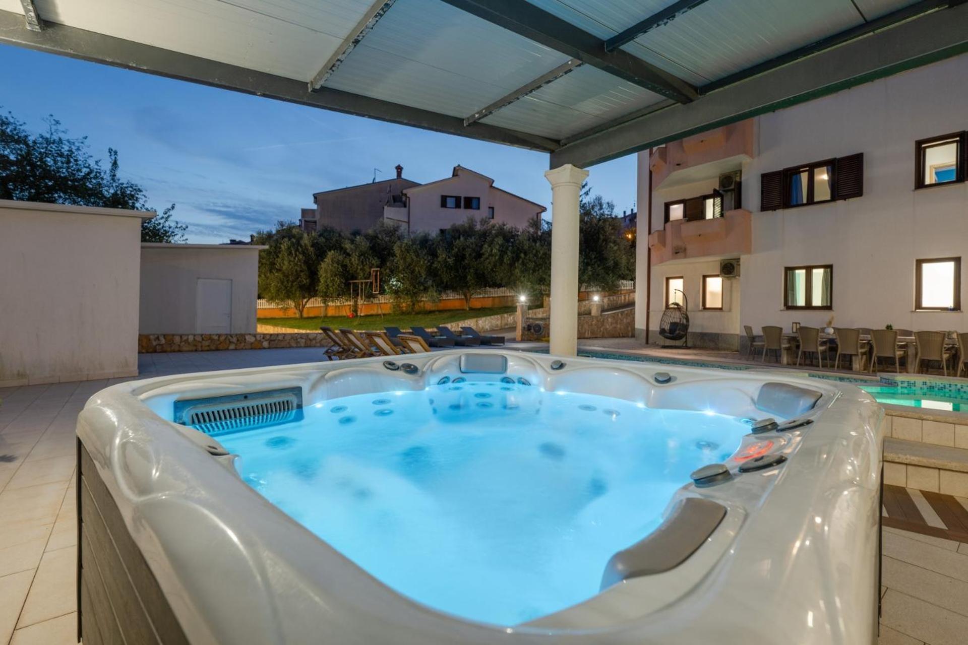 Villa Lealeana In Pula,istrien *